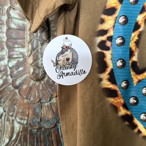 POL short sleeve V-neck peace sign w/ studs T-shirt. NWT  Small. - Picture 2 of 4